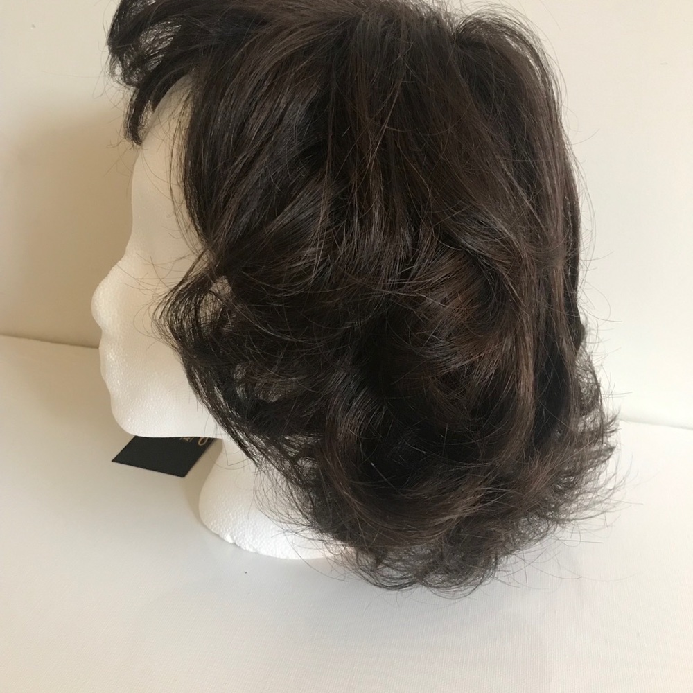 Woman’s LUXURY WIG Tony of Beverly - Picture 5 of 14